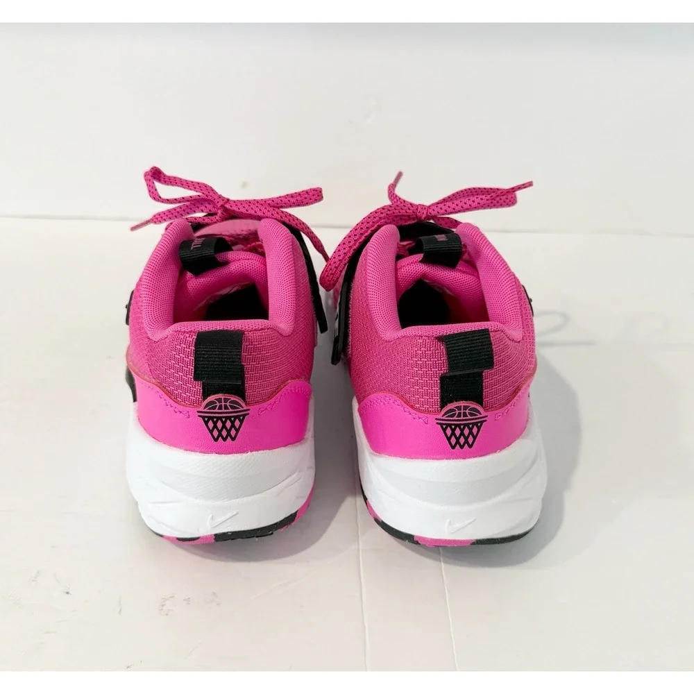 Nike Team Hustle Girls 5.5y Kids' Basketball Shoes NWT pink Black School Preppy